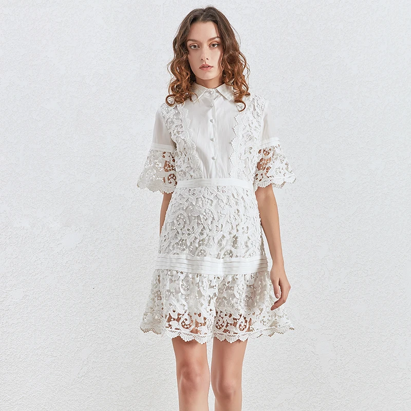 TWOTWINSTYLE Лоскутные кружевные платья для женщин воротник с лацканами короткий рукав Высокая талия с рюшами выдалбливают Мини платье для женщин одежда
