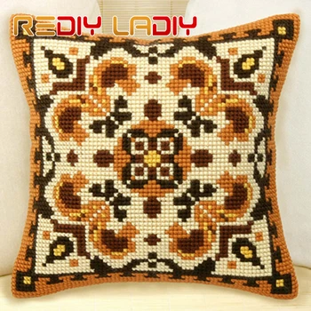 

Cross Stitch Cushion Mandala Flowers Make Your Own Pillow Chunky Cross Stitch Kits Pre-Printed Canvas Acrylic Yarn Pillow Case