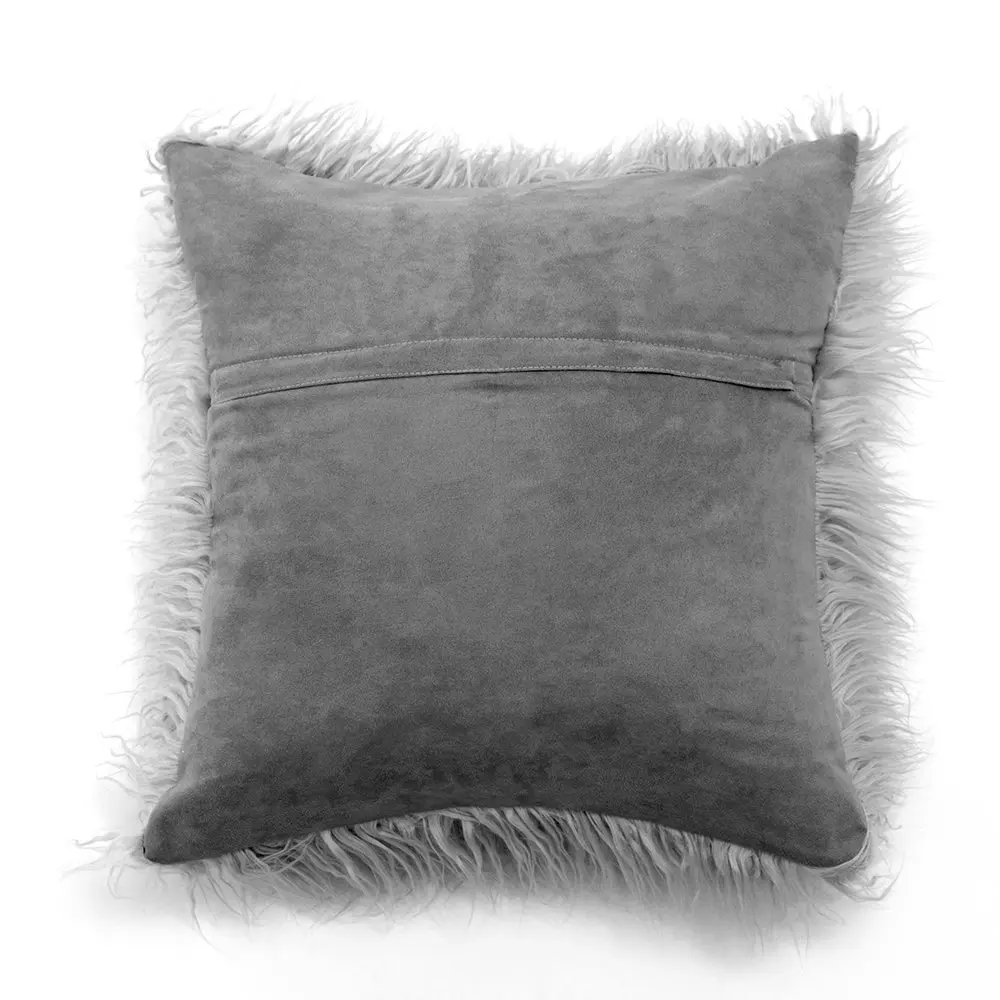 Housse de coussin cocooning en peluche