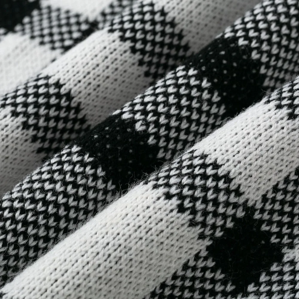 9 - JLA91107213_0312387041717540693