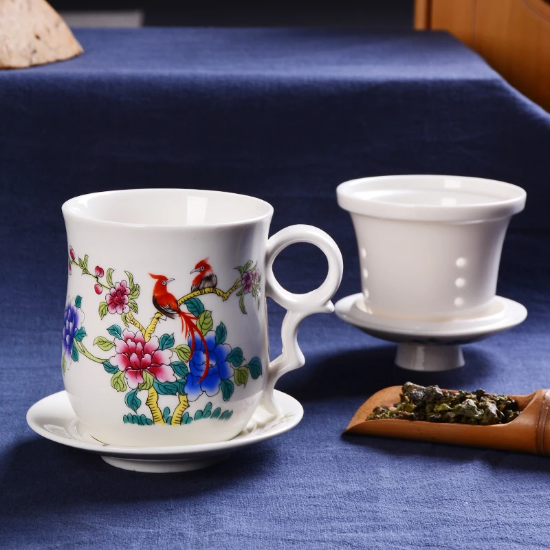 

Chinese Ceramic Tea Set Blue and White Porcelain Four-pieces Set 350ml Ceramic Teacup With Cover Filter Tea Cup