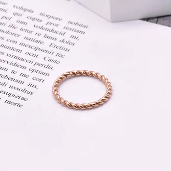 

Women Ring Titanium Steel Ring Ring Rose Gold Sand Couple Couple Men and