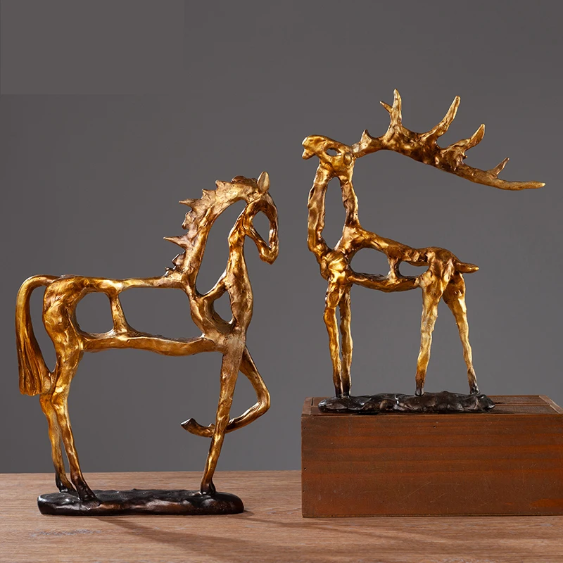 

Vintage Plating Gold Hollow Deer And Horse Sculpture Resin Animal Frame Modeling Statue Decoration Craft Gift Accessories