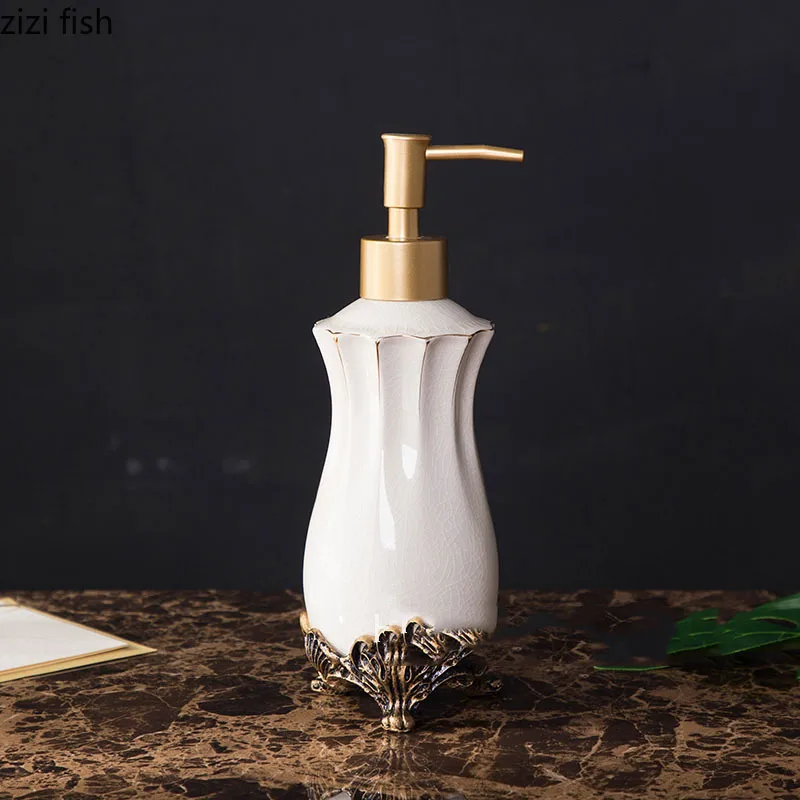 Classical Ceramic Bathroom Set Portable Soap Dispenser Toothbrush Holder Mouthwash Cup Resin Base High Quality Bath Supplies