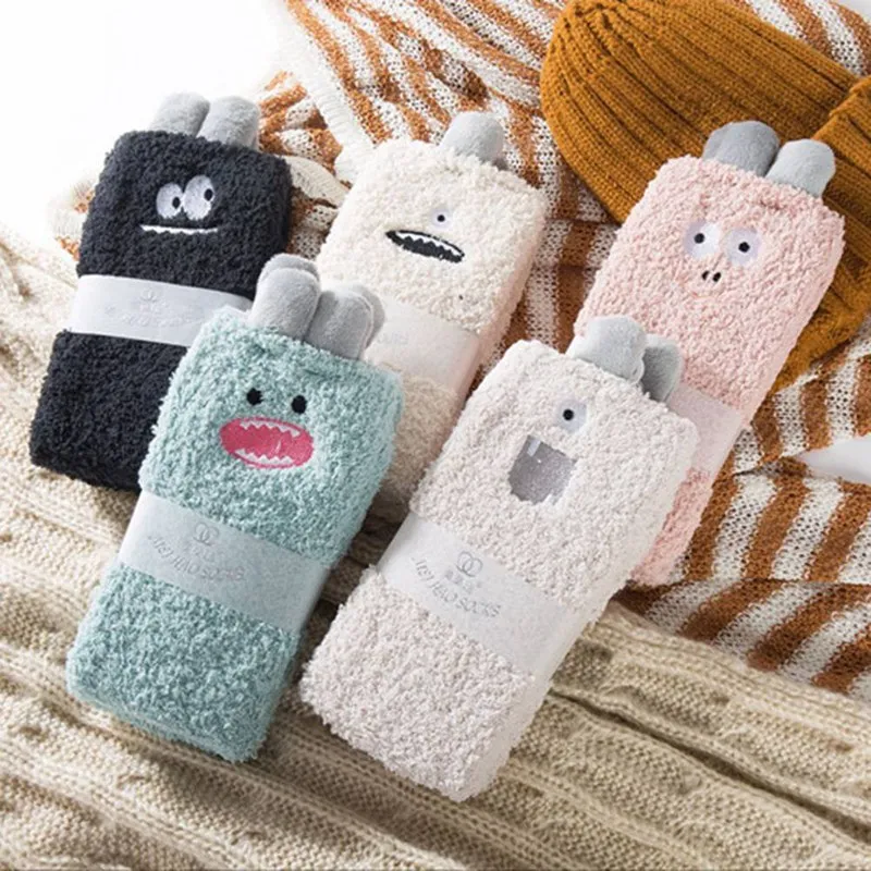 Милые носки из кораллового флиса с изображением маленького монстра; женские зимние теплые носки с рисунком; плотные мягкие носки для девочек; женский подарок; счастливые носки