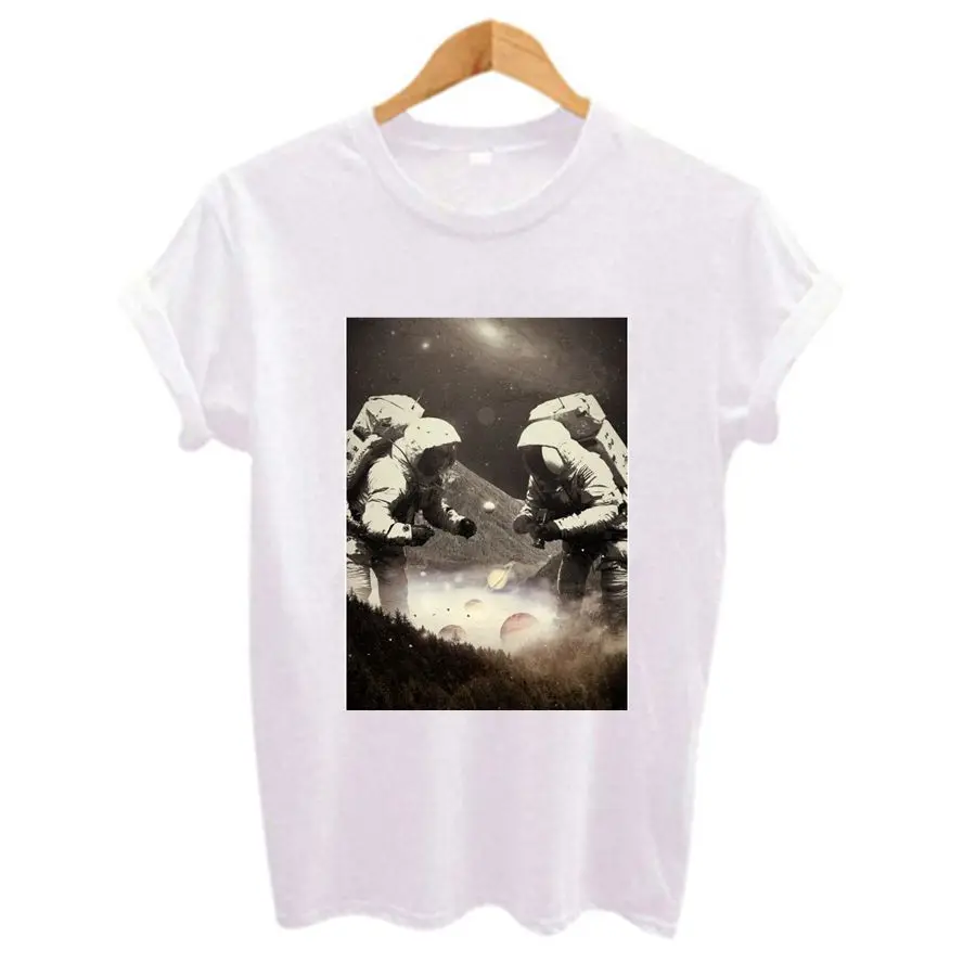 Outer space astronaut Print Women t shirt Summer New Fashion Short Sleeve O Neck tshirt Ladies White TShirt Tops