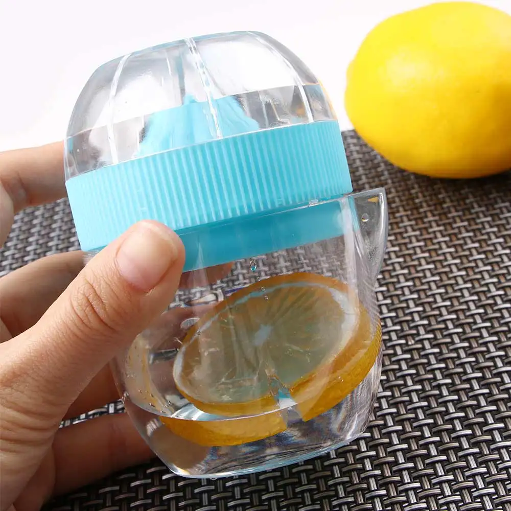 

1Pc Mini Portable Hand Manual Tool Orange Lemon Juicer Juice Press Squeezer 100ml Random Color