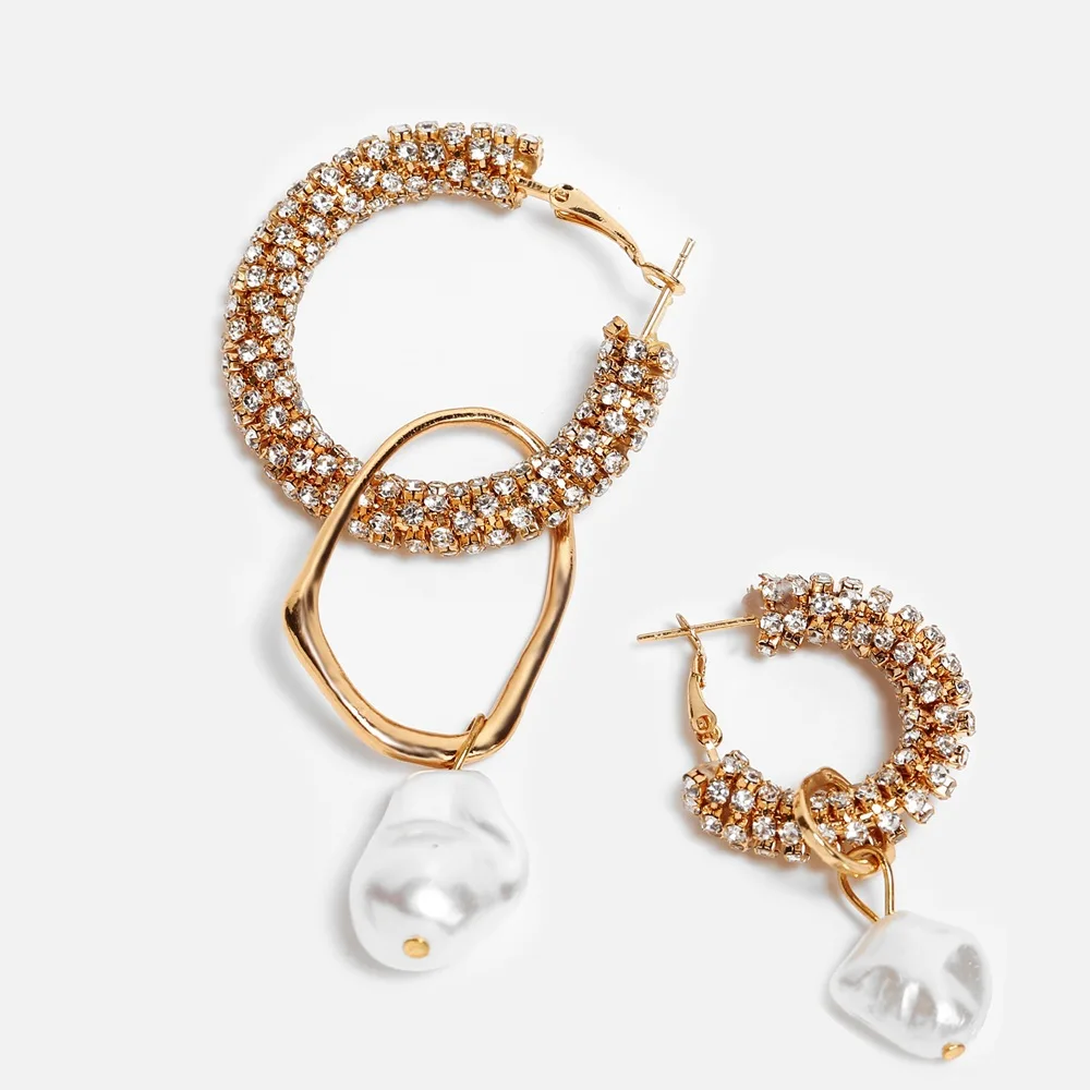 

Women Simple Geometric Alloy Crystal Cubic Zirconia Pearl Earrings For Fashionable Jewelry