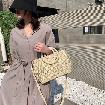 

Women Rattan Shoulder Messenger Bag Retro Straw Beach Handbag Lady Travel Tote Beach Purse Straw Beach Ladies Messenger Bag