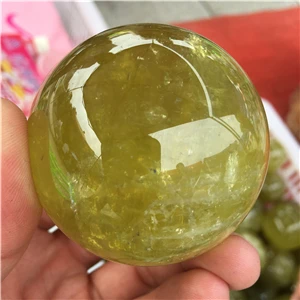 Около 6-7 см хрустальный шар цитрин Сфера излечиваюший чакры spirit gemstones образец минеральное деревянное украшение для дома база в комплекте
