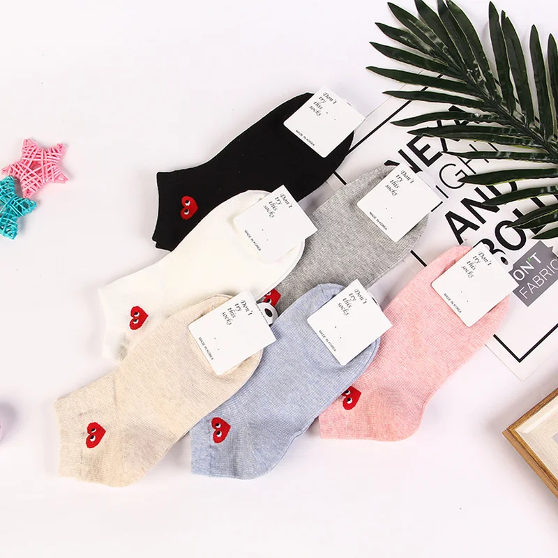Однотонные носки с принтом любящего сердца, летние женские хлопковые мягкие комфортные носки, дышащие повседневные персонализированные милые носки с забавным рисунком
