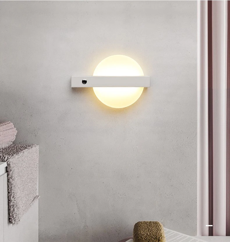 Скандинавский современный минималистичный прикроватный настенный светильник для спальни, креативный настенный светильник для коридора/лестницы/гостиной с выключателем, настенный светильник
