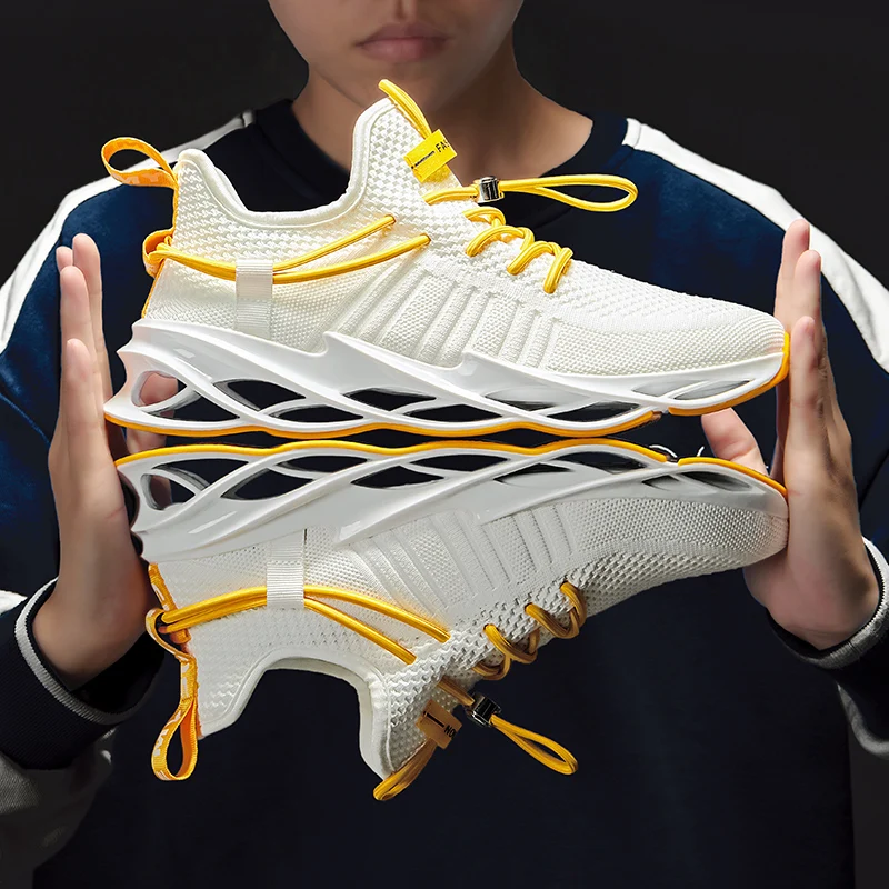 

New breathable wear-resistant large size men's sneakers black high elastic soft comfortable running travel casual shoes 2020