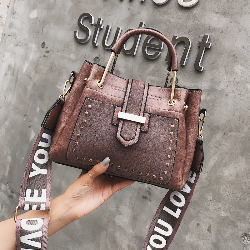 

Retro Bag Women's 2018 New Style Hong Kong Style Handbag Rivet Crossbody Bag Autumn Broadband Versatile Big Bag