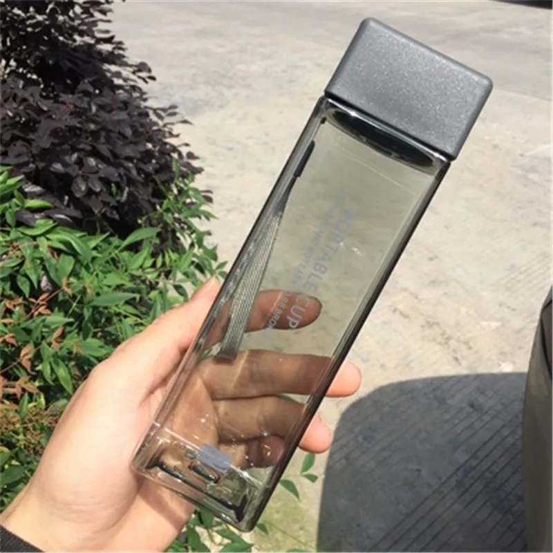 transparent gray Новая квадратная матовая пластиковая бутылка для воды, портативная прозрачная бутылка для фруктового сока, Герметичная Бутылка для спорта на открытом воздухе, путешествий, кемпинга - Цвет: transparent gray
