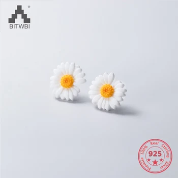 

100% 925 Sterling Silver Earrings For Women Flower Daisy Sweet Simplicity Cute Stud Earrings Ear Jewelry Birthday Holiday Gift