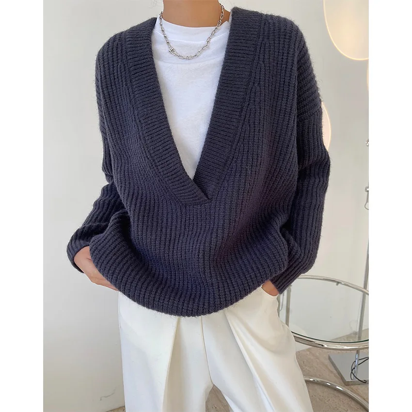 

W48 New Slouchy big V-neck pullover in spring