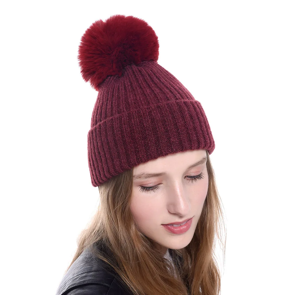 

2019 Girl's Cap Yarn Knitted Hat Solid Color Thin Stripe Oversized Faux Fur lai tu Pom Yarn Cap Winter Hat
