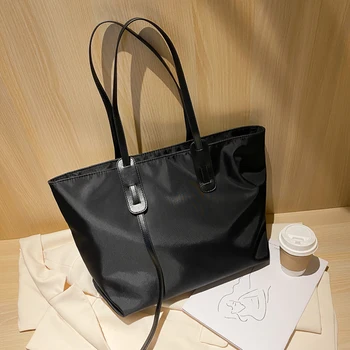 

New Style Black Ladies Shoulder Bag Simple Fashion Versatile Women Commuter Handbag