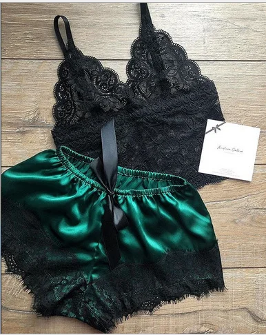 Женские пижамы сексуальная одежда для сна Нижнее белье Pijama Mujer шелковые пижамы кружевные атласные женские пижамы с v-образным вырезом тонкая Домашняя одежда домашняя одежда - Цвет: Зеленый