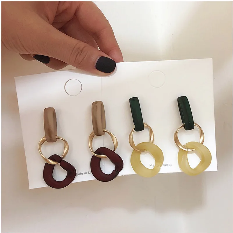 

2020 New Irregular Geometric Round Grey Acrylic Statement Long Drop Earring Acetic Acid Resin Earrings For Women 925 Silver Pin