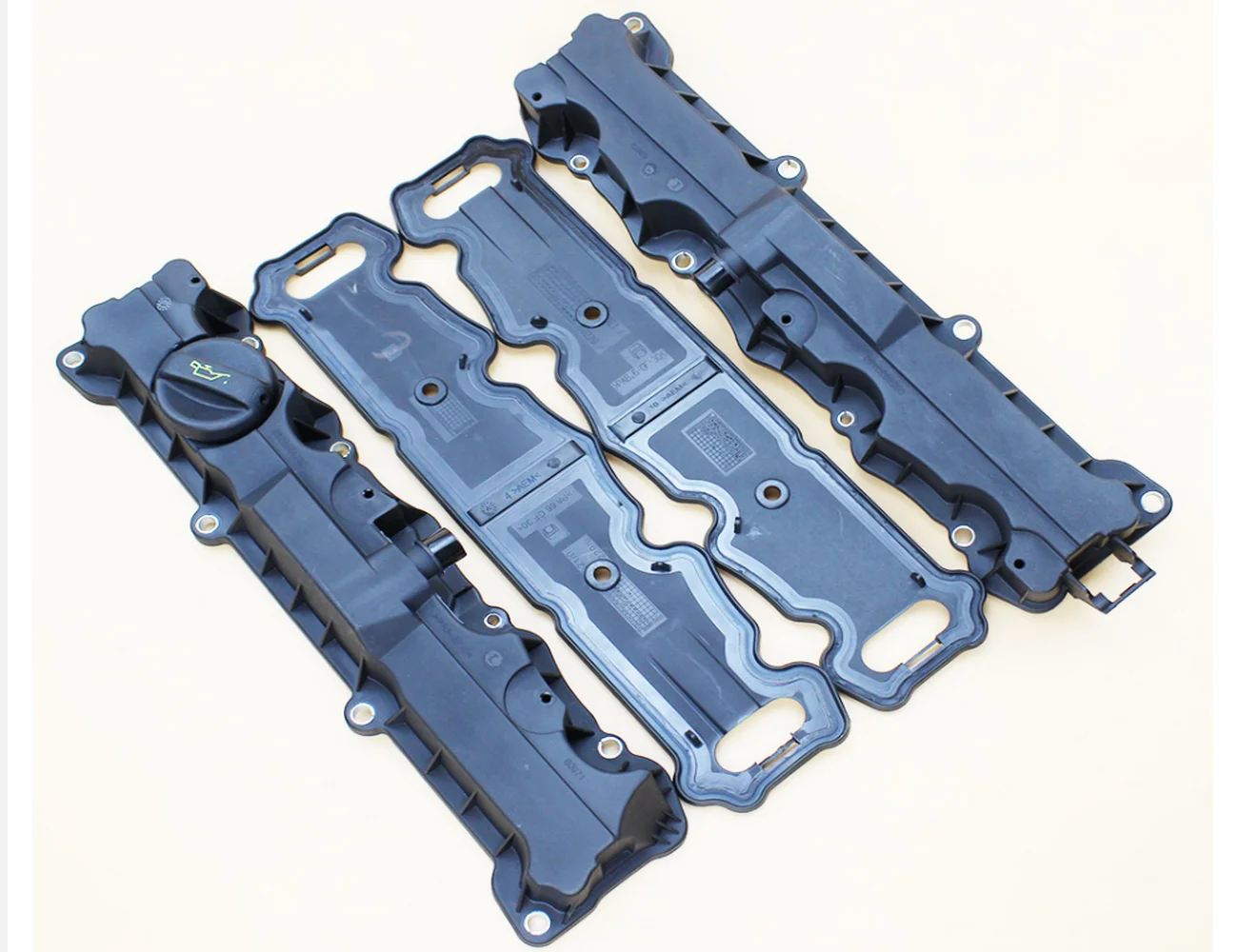 プジョー　106 タペットカバー プジョー106 タペットカバー