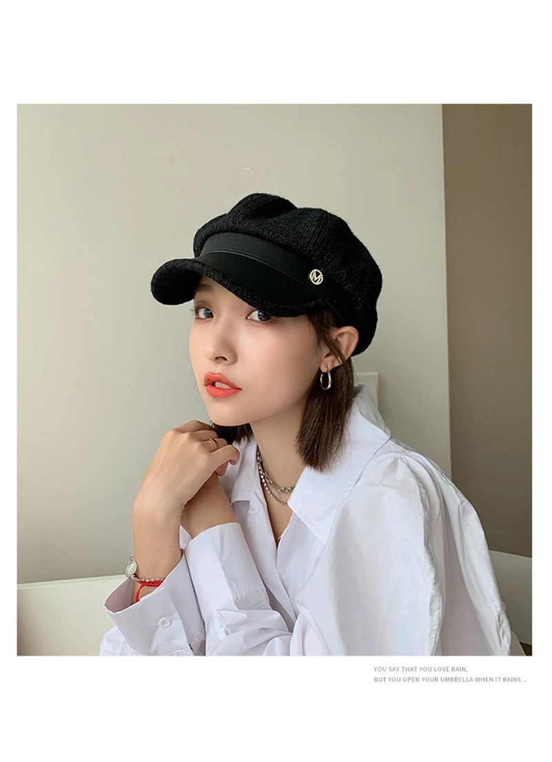 W63 Female Leather Beret Autumn And Winter Tide British Retro Letter Striped Octagonal Newsboy Painter Hat_voghion.com