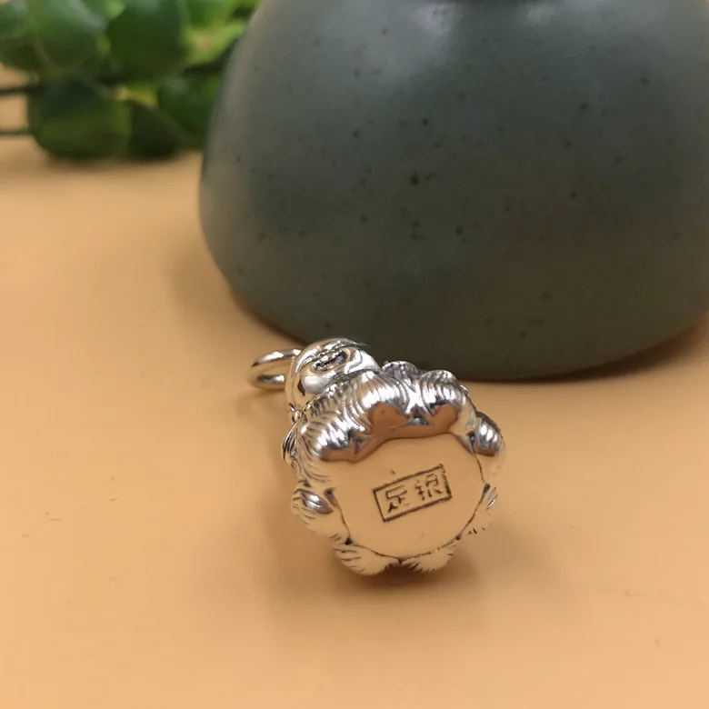 13433094372_1794853285