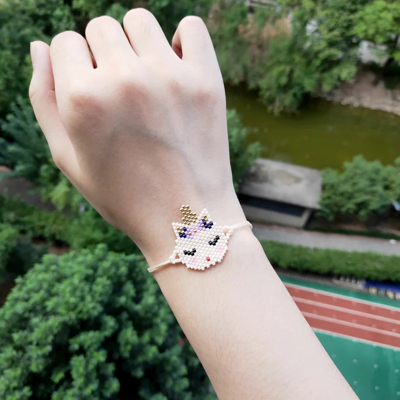 

FAIRYWOO Boho Miyuki Bracelet Beige Lucky Cat Bracelets Cute Unicorn Bracelet Animals Jewelry Crown Charm Bracelets Wholesale