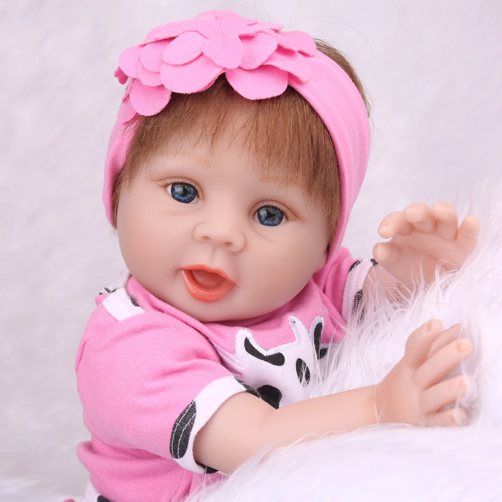22 дюймов ткань тела силиконовые конечности девочка куклы Reborn Baby Реалистичная живая Boneca Одежда для новорожденных "lifelike" Настоящая Кукла Reborn День рождения Рождество