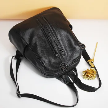 

New top layer cowhide shoulder bag female leather female bag school bag European and American fashion travel backpack