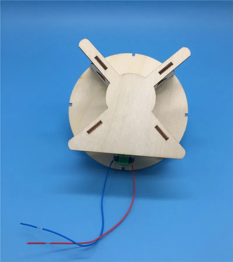 11279940689_791919334