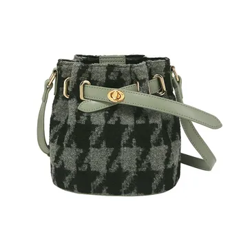 

2019 new style qiuoge minimalist bucket bag crossbody bag female