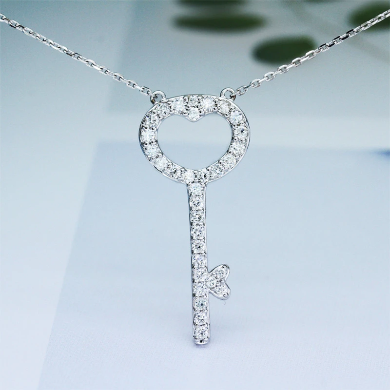 beautiful necklace for girlfriend