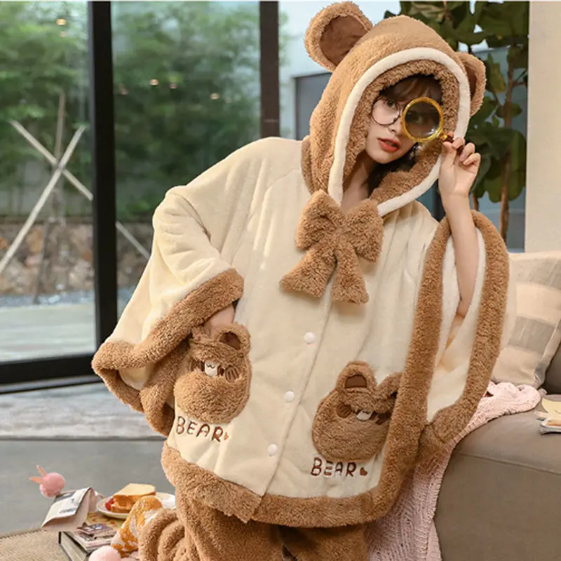 Pyjama Court Fille 'Most Wanted Pug' - Manches Courtes Blanc Et Noir à Pois - Taille 9-14 Ans