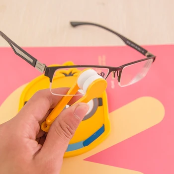 5 1 sztuk Mini dwa boczne szczotki do okularów ściereczka do czyszczenia okularów z mikrowłókna do czyszczenia okularów pocierać do czyszczenia okularów szczotka do czyszczenia ekranu Rub tanie i dobre opinie CN (pochodzenie) Eyeglass Cleaner Brush Ręcznie A4133 plastic+microfibre Ekologiczne