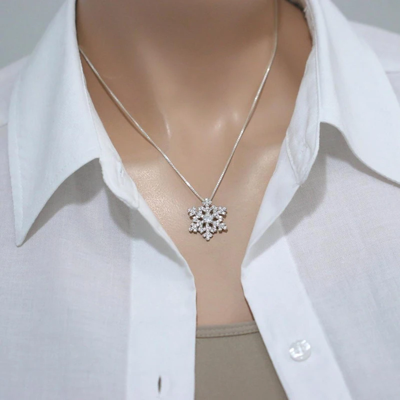 Waliicorners Snowflake-shaped Pendant Necklace Women Shiny CZ Romantic Sweater Chain 7 H24f83e44d0d34073924c375b07ead07cX