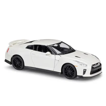 

2017 Nissan GTR 1/24 Alloy Diecast Racing Model Cars Decorations Static Simulation Mini Car Collection Toys Miniature Metal Cars