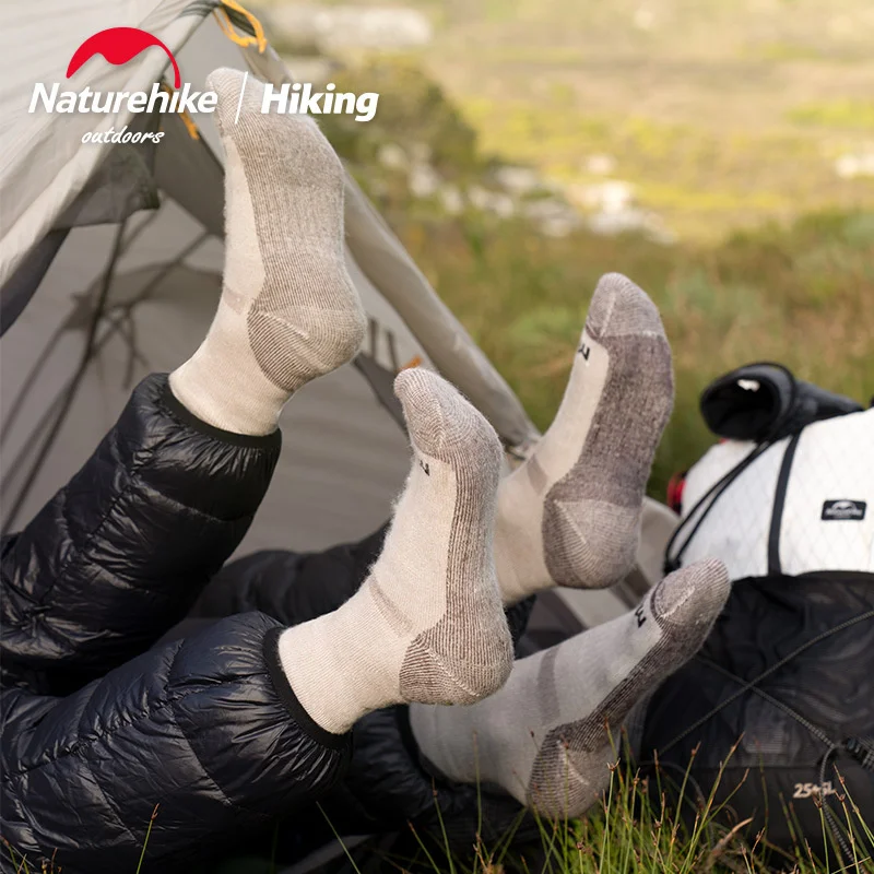 Naturehike High Barrel Merino Wool Snow Socks Winter Warm Camping Hiking Socks Suitable For Camping And Hiking And Daily Warming thermal socks