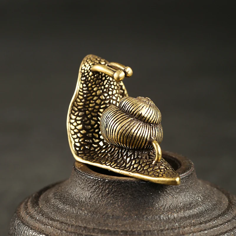 Vintage Brass Mini Snail Keychain Pendant (7)