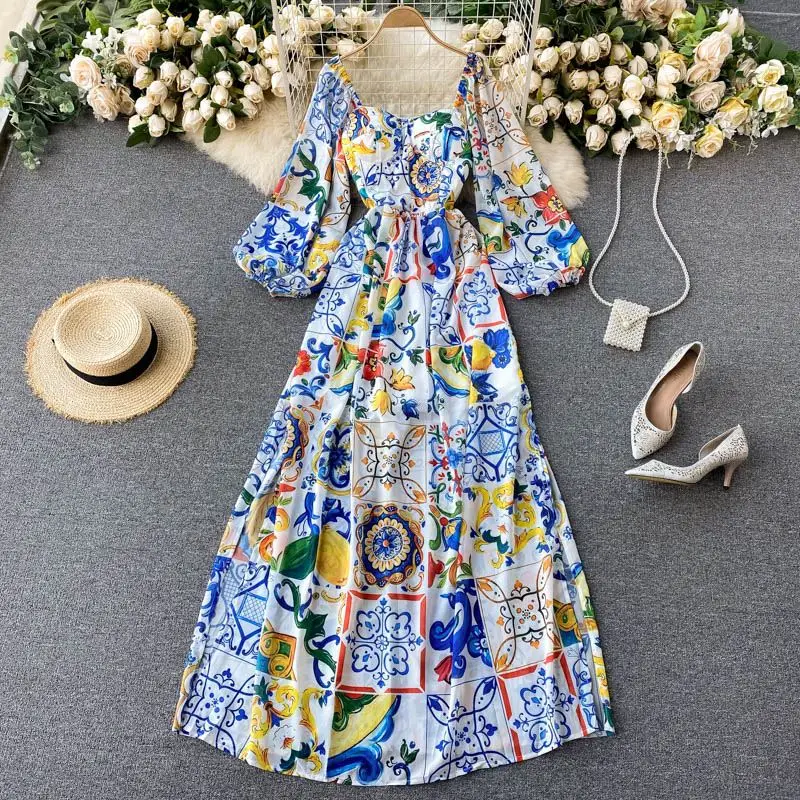 Женское шифоновое платье с цветочным принтом Menahem сине-белое макси