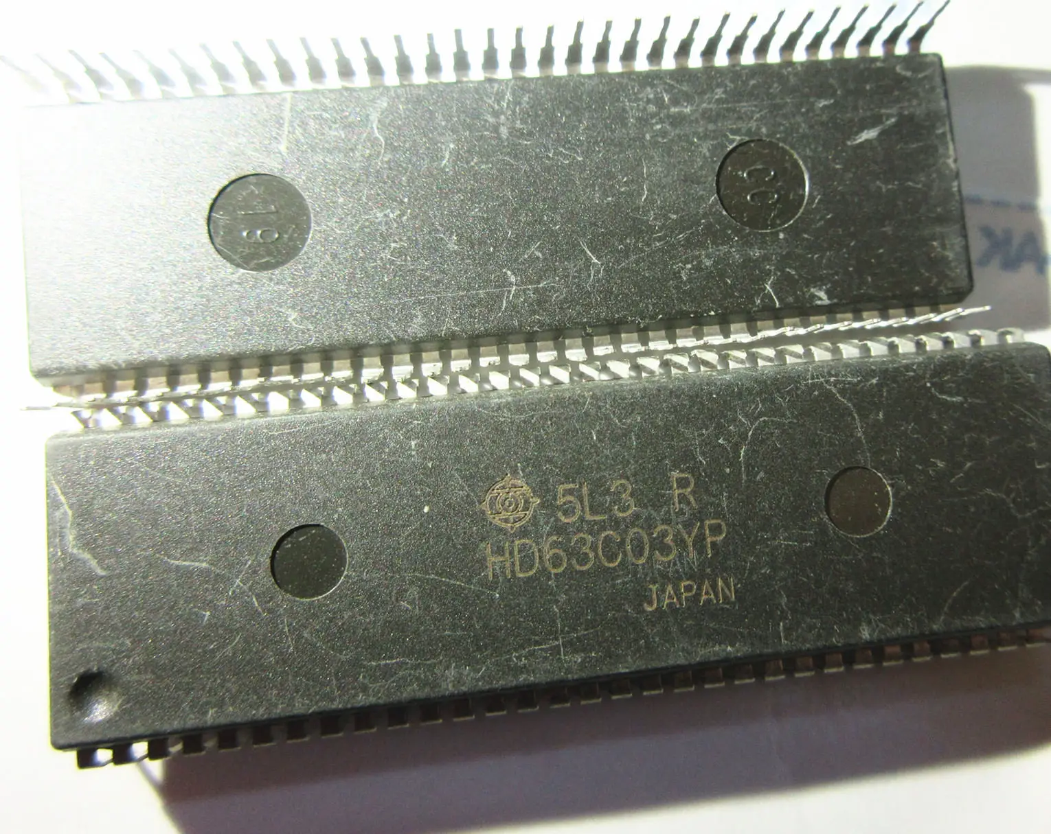 Оригинальный Новый 1 заказ HD63C03YP HD63C03 DIP 64 10 шт.|Компьютерные кабели и разъемы| |