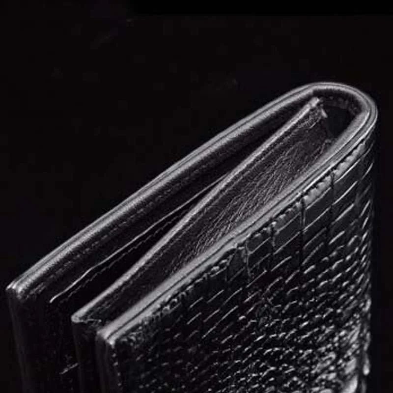 Рисунок 6 - Мужские сумки VVBrown из крокодиловой кожи