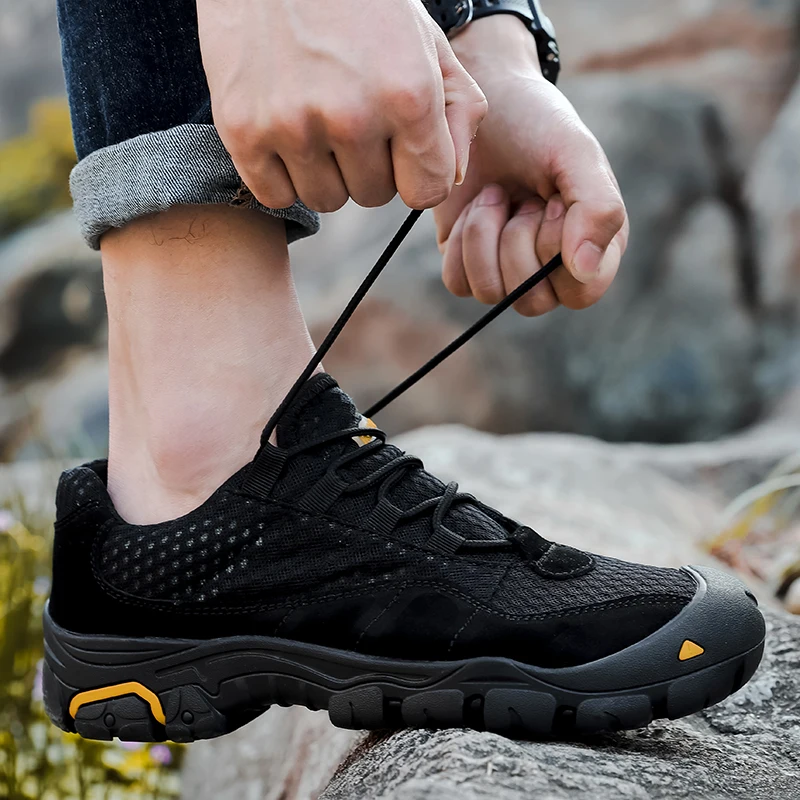 Hiking Shoes Combat Boots Outdoor Men Hiking Shoes Mesh Breathable Tactical Combat Army Boots Desert Training Sneakers Anti-Slip Trekking Shoes
