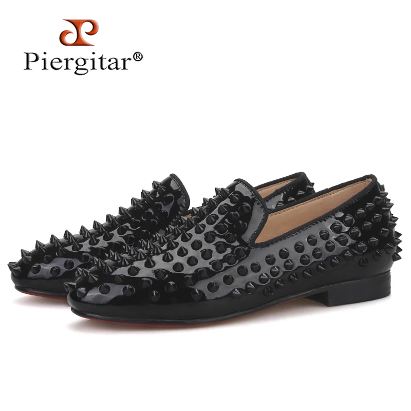 

Piergitar 2020 new parental shoe same men loafers design handmade party and wedding kid's shoes children spikes loafers red sole