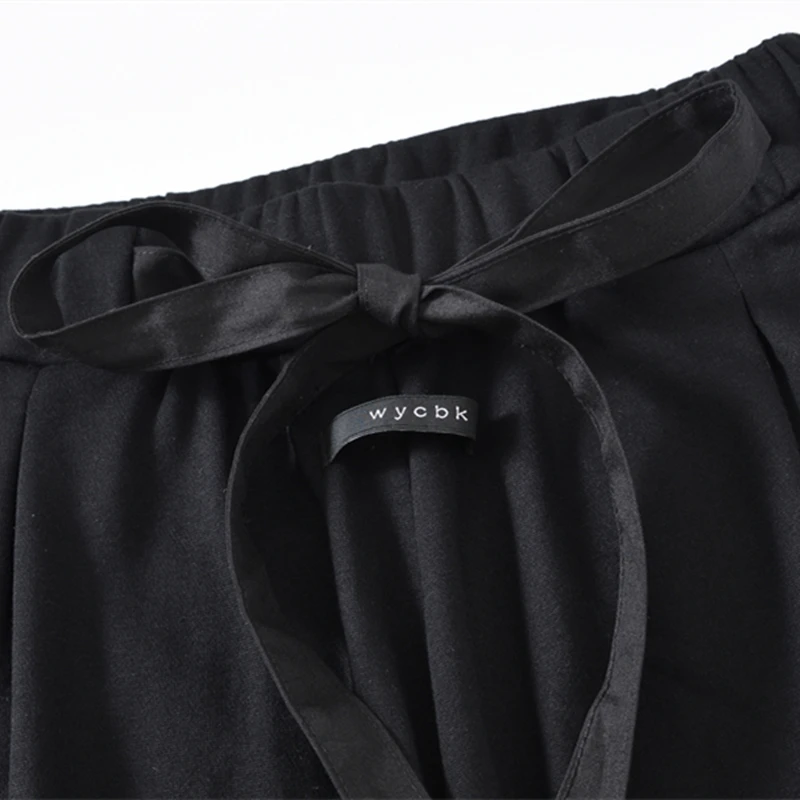 Europe and the United States high street solid color basic models couple loose waist wild sports casual men's five pants shorts