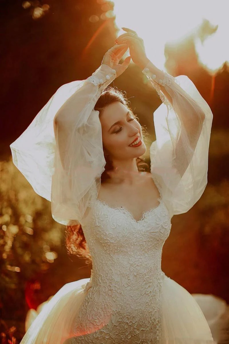 elegance-long-sleeve-mermaid-wedding-dresses-bridal-gown-overskirt-lace-juliet-vestido-arabic-off-shoulder-cheap-2020-plus-size-bride-dress (3)