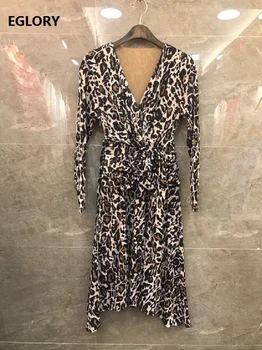

2020 Spring Fashion Style Dress High Quality Women V-Neck Sexy Wild Leopard Print Pleated Long Sleeve Asymmetrical Dress Club