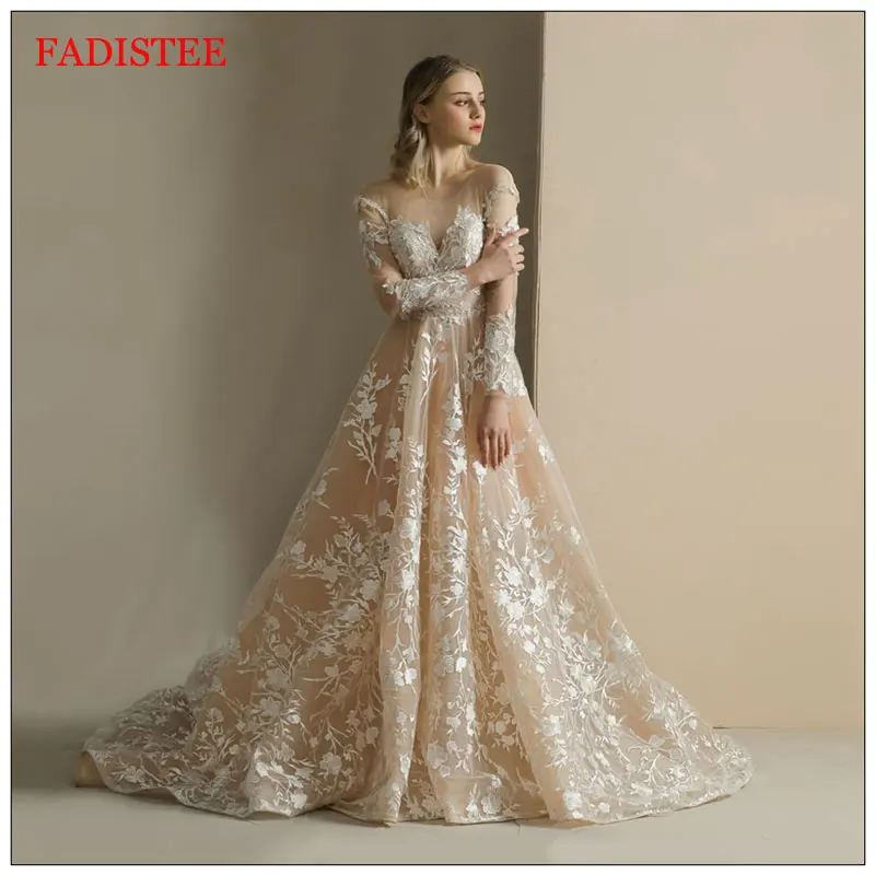 

Champagne Long Sleeves Wedding Dress Vestido De Festa Appliques A-line Dress Sweep Train Lace-up Robe Pour cérémonie De Mariage