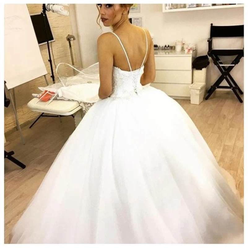 Spaghetti-Straps-Ball-Gown-Wedding-Dresses-with-Lace-Bodice-Corset-Bridal-Dresses (1)